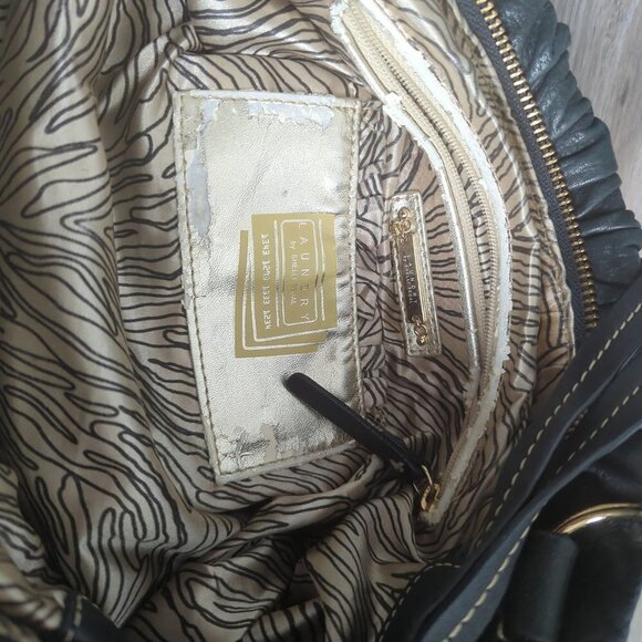 Laundry by Shelli Segal Leather Duffle Purse - Picture 6 of 6